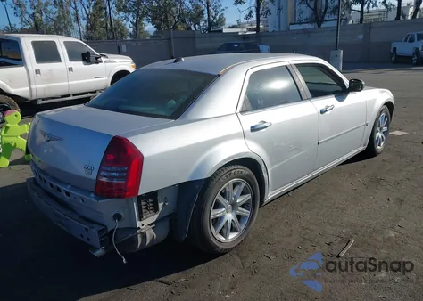 2006 Chrysler 300C from USA, damaged, VIN 2C3KA63H46H138840